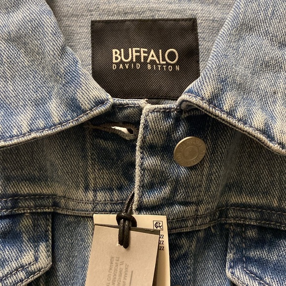 Denim jacket with rhinestone design - Picture 4 of 7